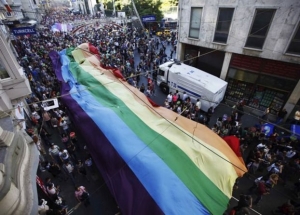 Ο δήμος Κωνσταντινούπολης απαγορεύει το gay pride