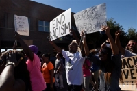 Καλιφόρνια: Ένταση προκαλεί νέος θανάσιμος πυροβολισμός Αφροαμερικανού