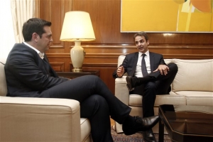 Κόντρα μέσω διαρροών Μαξίμου - Συγγρού