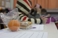Με 50.000 δολάρια ενισχύεται το πρόγραμμα δωρεάν γευμάτων σε σχολεία