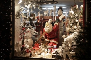 Από τις 11:00 έως τις 20:00 ανοιχτά τα καταστήματα την Κυριακή