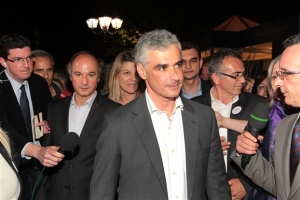 Ολοι οι δημοτικοί σύμβουλοι εγκατέλειψαν τον Αρη Σπηλιωτόπουλο