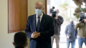 Πορτογαλία: Ο πρόεδρος ντε Σόουζα επανεκλέγεται από τον πρώτο γύρο