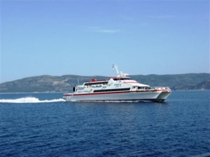 Μηχανική βλάβη στο επιβατηγό Speed Cat 1