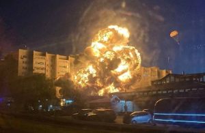 Ρωσία: Στρατιωτικό αεροσκάφος συνετρίβη σε κτίριο – Ακολούθησε μεγάλη πυρκαγιά