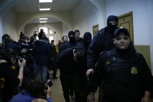 Υπό προσωρινή κράτηση τρείς ύποπτοι για τη δολοφονία του Νεμτσόφ