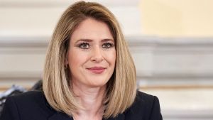 Δυναμική στήριξη στους εργαζόμενους από την κυβέρνηση, δήλωσε η Άννα Ευθυμίου στο ΕΚΘ
