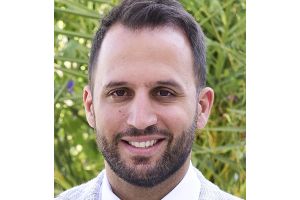 Σεζόν πλανεύτρα, μαγεύτρα: η αλήθεια πίσω από την εποχική εργασία στον τουρισμό