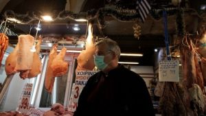 Τα ψώνια για το Πρωτοχρονιάτικο τραπέζι κίνησαν το «Καπάνι»