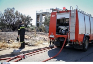 Ηράκλειο: Υπό έλεγχο πυρκαγιά σε αποθήκες της Ένωσης Αγροτικών Συνεταιρισμών