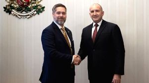 Στρατηγική συνεργασία Βουλγαρίας-ΗΠΑ: Ράντεφ και Σμιθ συζητούν ενέργεια και ασφάλεια