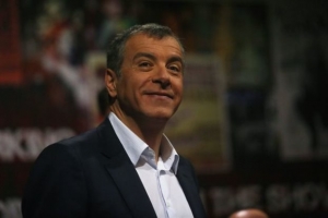 Θεοδωράκης: Ανάπτυξη και παραγωγή λέξεις άγνωστες στο πολιτικό προσωπικό