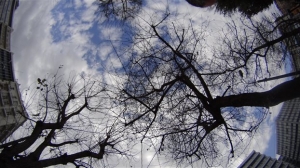 Συννεφιά και τοπικές βροχές σε μεγάλο μέρος της χώρας