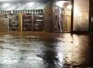 Λέσβος: Πλημμύρες και προβλήματα σε Καλλονή και Πλωμάρι