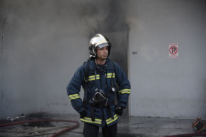 Πυρκαγιά στο πρώην στρατόπεδο Παύλου Μελά