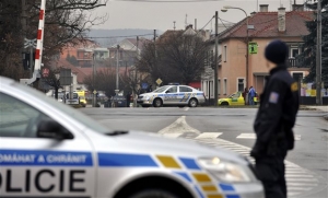 Συναγερμός στην Τσεχία: Απειλές για βόμβες σε 10 σημεία