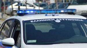 Καταγγελία για επίθεση με πέτρες σε περιπολικά πίσω από ΑΣΟΕΕ