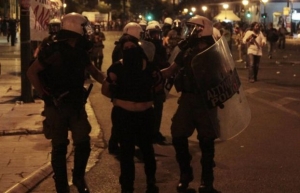 ΑΔΕΔΥ: Να αφεθούν ελεύθεροι οι συλληφθέντες στα επεισόδια της Τετάρτης