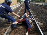 The New York Times: Η ξενοφοβική αντίδραση της Ουγγαρίας