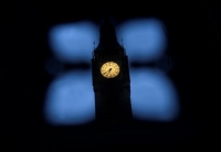 Ενεργοποιήθηκε το Brexit - Αυστηρή γραμμή από το Ευρωπαϊκό Κοινοβούλιο σε μεταβατική συμφωνία