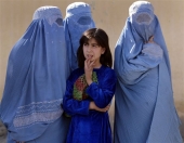 Στο φώς διακήρυξη για τη ζωή των γυναικών υπό το Ισλαμικό Κράτος