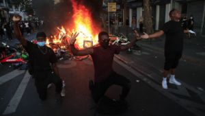 Αμβούργο: Ταραχές στη διαδήλωση κατά του ρατσισμού και της αστυνομικής βίας (vid)