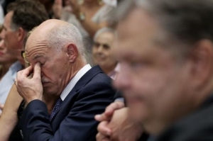 Βαγγέλης ράβει, Γιώργος ξηλώνει