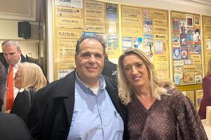 Στην κοπή της βασιλόπιτας της Ένωσης Δημοσιογράφων Ιδιοκτητών Περιοδικού Τύπου ο ταμίας της Ε.Ι.Ε.Τ. Άγγελος Βασίλαινας