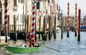 Ιταλία - Κλιματικός συναγερμός: Νέφος στο Μιλάνο, άμπωτη στη Βενετία
