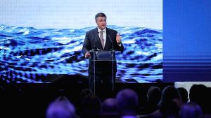 Επίσκεψη του Απόστολου Τζιτζικώστα στην Κύπρο: Στο επίκεντρο οι υποδομές και οι μεταφορές για την Κυπριακή Προεδρία της ΕΕ το 2026