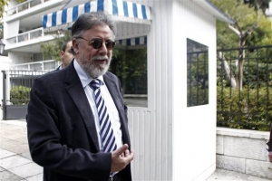 Πανούσης προς ΕΛΑΣ: Προστατέψτε τα ζώα από κακομεταχείριση