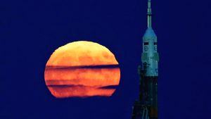 Ρωσία: Σχέδια για πυρηνικό σταθμό στη Σελήνη μέχρι το 2036