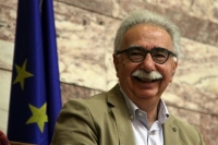Γαβρόγλου: Από μακριά και αγαπημένοι με την Εκκλησία