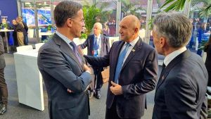 Τηλεφωνική επικοινωνία Ράντεφ – Ρούτε για το περιβάλλον ασφάλειας στην Ανατολική Ευρώπη