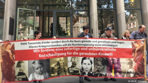 Deutsche Welle: Καμία αποζημίωση για το παιδομάζωμα των SS