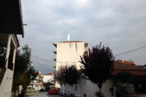 Η κεραία με το φουγάρο- μανδύα στο κέντρο του Κιλκίς