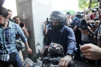 «Χολωμένος» Βαρουφάκης: «Πώς βλέπετε τα πράγματα;» - «Ουδέν σχόλιο», απάντησε