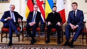 Συνάντηση κορυφής στο Λονδίνο: Στάρμερ, Μακρόν, Μερτς και Ζελένσκι ενώνουν δυνάμεις για την Ουκρανία