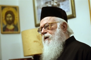 Βολιδοσκοπούν τον Αρχιεπίσκοπο Αλβανίας Αναστάσιο για την Προεδρία της Δημοκρατίας