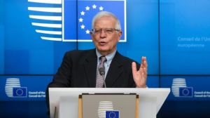 Μπορέλ για Ναβάλνι: Ο Πούτιν πρέπει να λογοδοτήσει