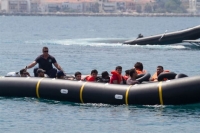 Μητροπολίτης Σάμου: Η εισροή μεταναστών γίνεται με τη μορφή επέλασης