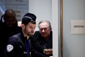Ο Ζεράρ Ντεπαρντιέ χαρακτηρίζει τον εαυτό του αηδιαστικό, αλλά απορρίπτει τις κατηγορίες για σεξουαλική επίθεση