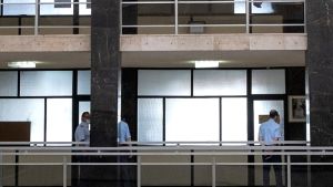 Στη φυλακή για απόπειρα ανθρωποκτονίας ο 18χρονος δράστης ξυλοδαρμού 13χρονου