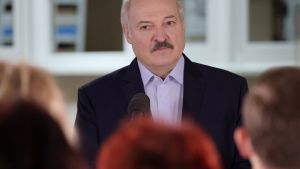 Η ελβετική κυβέρνηση πάγωσε τα χρηματοπιστωτικά περιουσιακά στοιχεία του λευκορώσου προέδρου Λουκασένκο