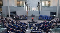 DW: Επίθεση Γκάμπριελ σε Σόιμπλε για την Ελλάδα