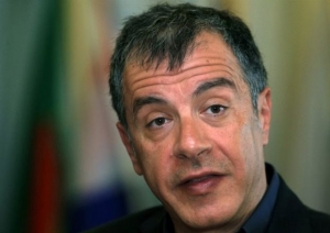 Θεοδωράκης: Η κυβέρνηση δεν είναι σε θέση να υλοποιήσει συμφωνία