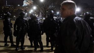 ΗΠΑ: Οι πρωτεύουσες των πολιτειών ετοιμάζονται για το ενδεχόμενο ένοπλων διαδηλώσεων υποστηρικτών του Τραμπ