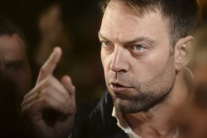 Οι πελταστές και οι σοβαροί