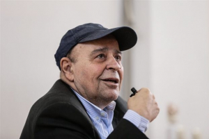 Νομική Σχολή: Το τελευταίο του μάθημα παρέδωσε ο καθηγητής Τσακυράκης