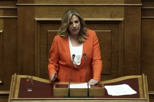 Γεννηματά καλεί Τσίπρα να αναλάβει πρωτοβουλία για το «ξήλωμα» της Ζωής